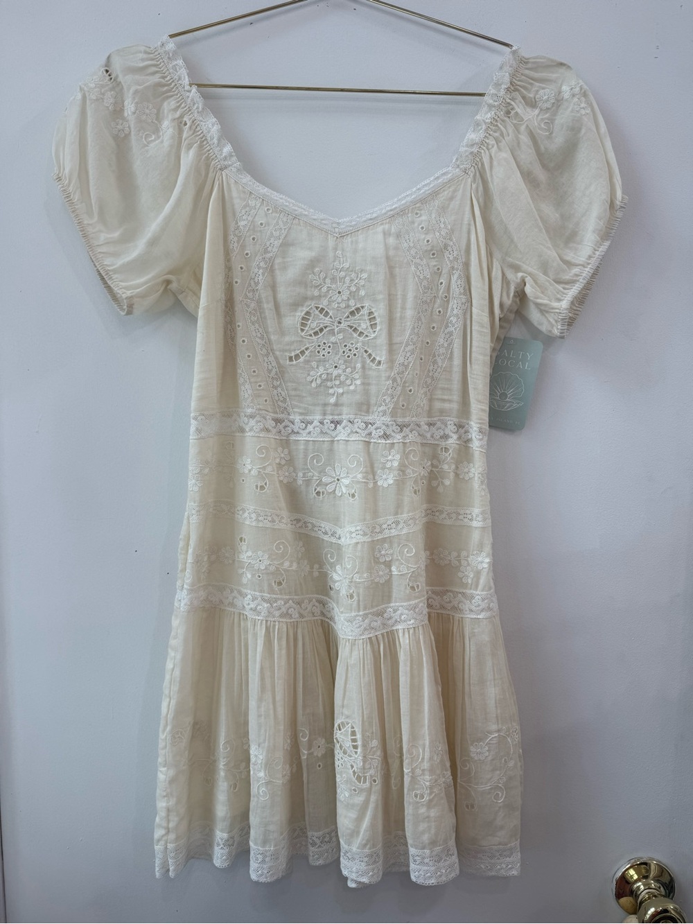 Belvine Dress : Optic White - Picture 4 of 5